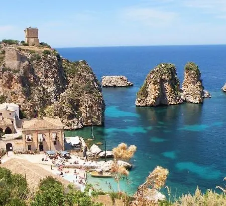 Consuelo Castellammare del Golfo